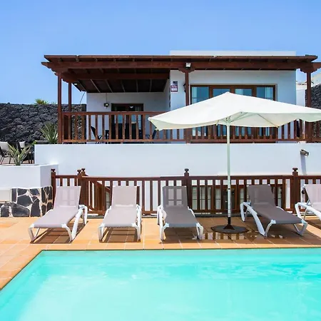 22 Sea Views, Pool,games,hot Tub, Office With Computer+ Wifi Вилла Коста Бланка