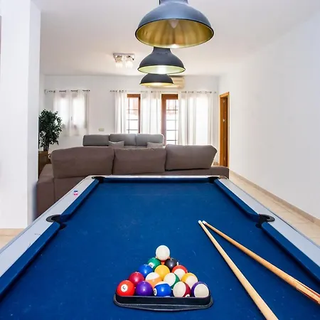 22 Sea Views, Pool,games,hot Tub, Office With Computer+ Wifi * Коста Бланка