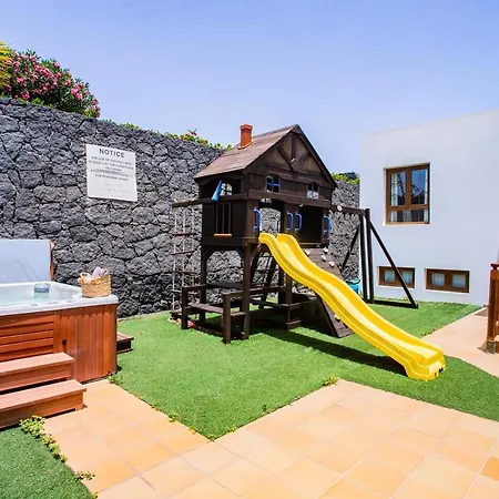 Вилла 22 Sea Views, Pool,games,hot Tub, Office With Computer+ Wifi *