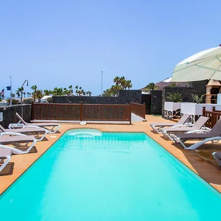 22 Sea Views, Pool,games,hot Tub, Office With Computer+ Wifi Villa *