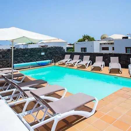 22 Sea Views, Pool,games,hot Tub, Office With Computer+ Wifi
